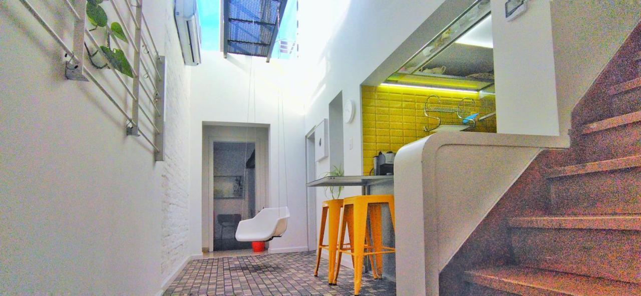House With Large Terrace, Jacuzzi And Gated Parking For One Car Villa มอนเตวิเดโอ ภายนอก รูปภาพ