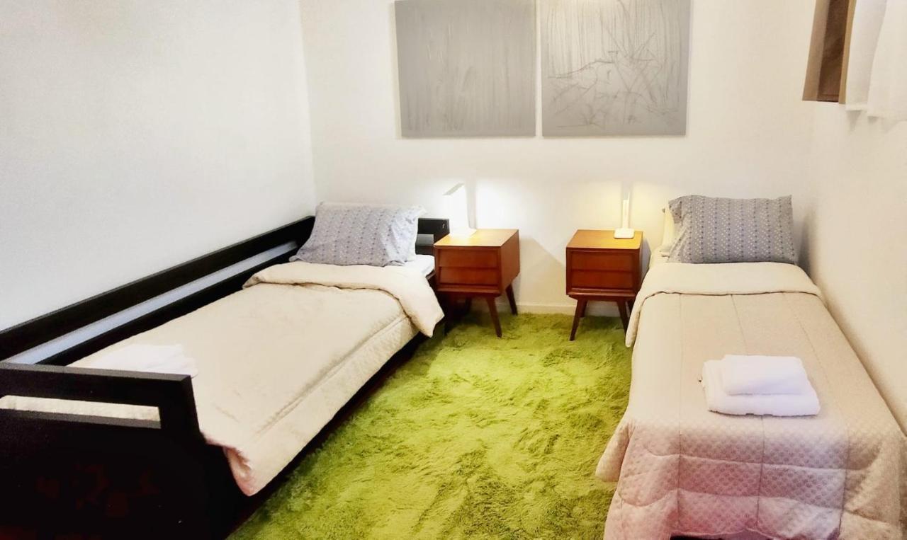 House With Large Terrace, Jacuzzi And Gated Parking For One Car Villa มอนเตวิเดโอ ภายนอก รูปภาพ